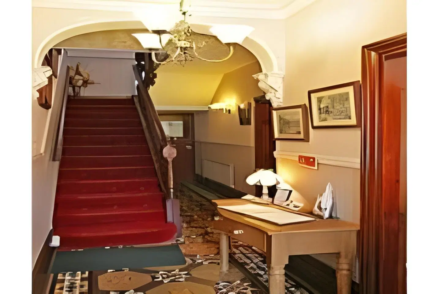 The Aidan Guest House ROOM_EXAMPLE