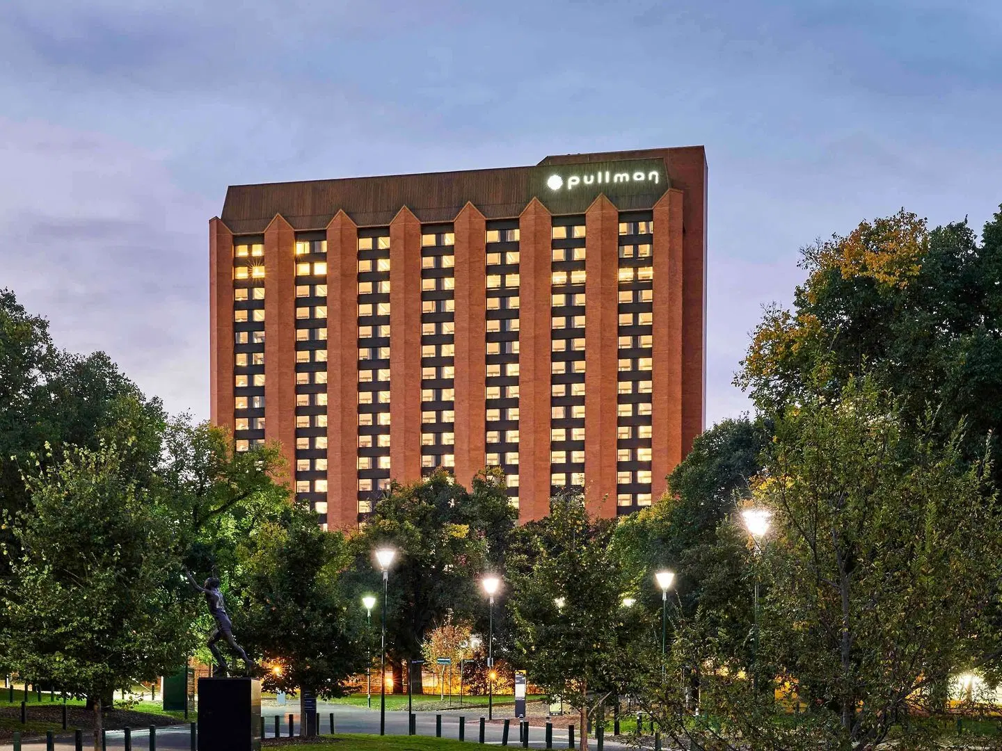 Pullman Melbourne On the Park EXTERIOR
