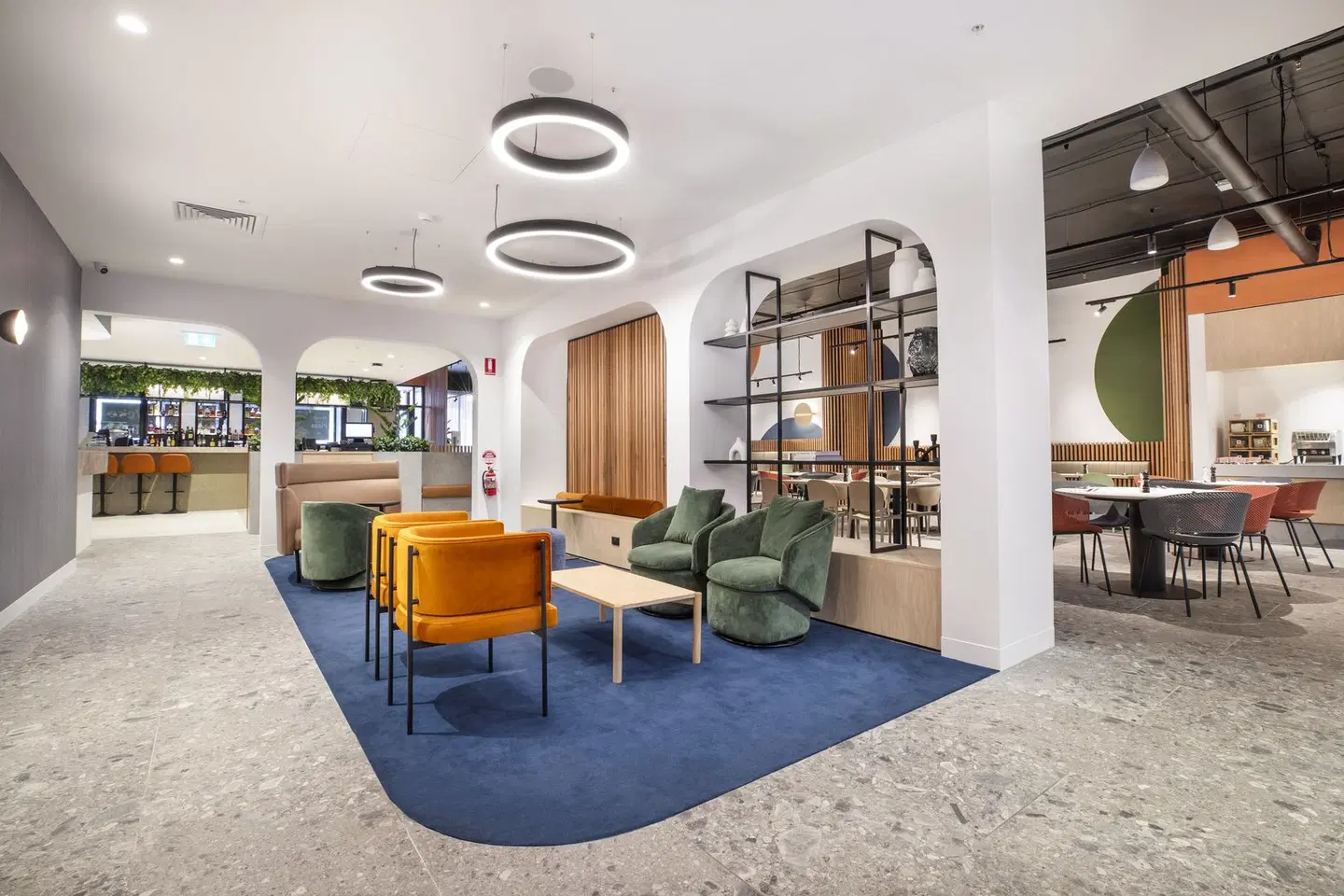 Holiday Inn Dandenong by IHG LOUNGE_LOBBY