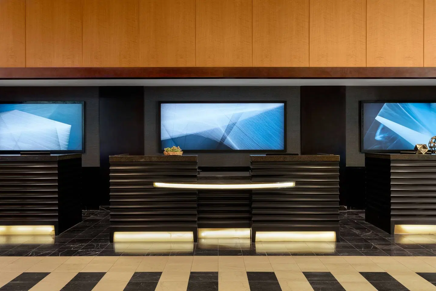 Crystal Gateway Marriott ROOM_EXAMPLE