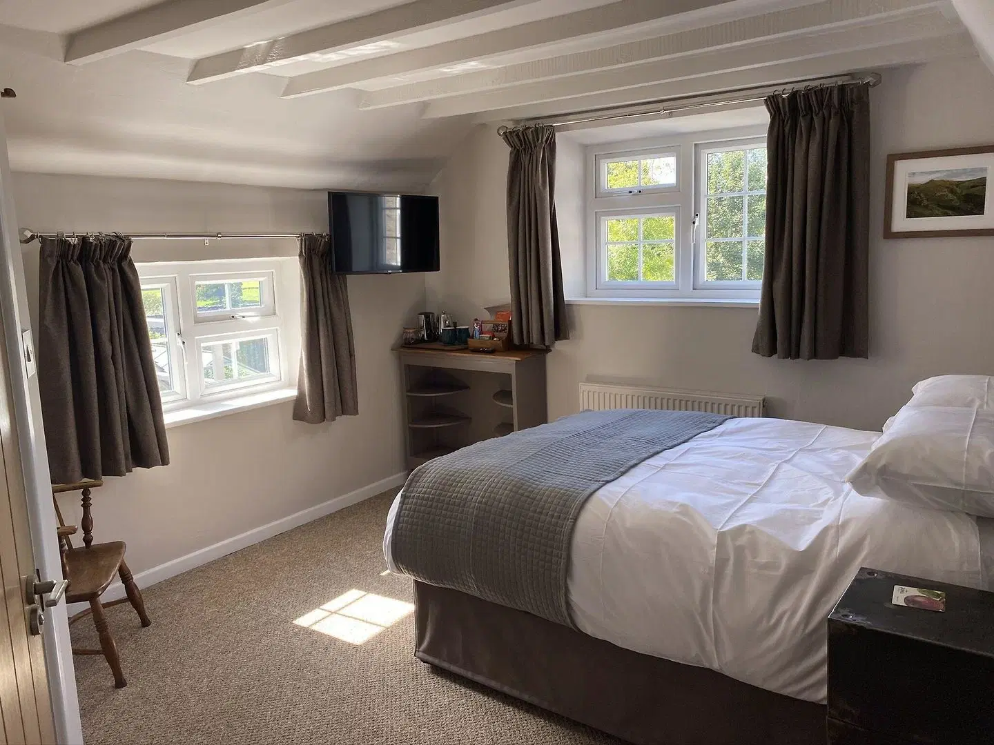 Black Lion Inn ROOM_EXAMPLE