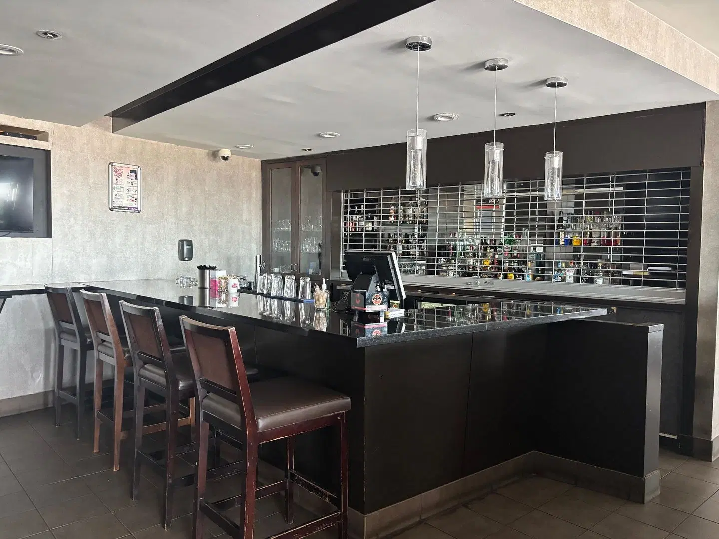 Radisson Hotel Winnipeg Downtown Bar