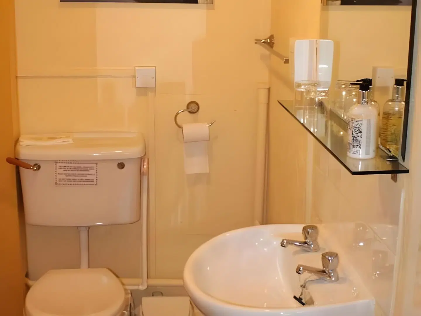 Wortley Cottage Guest House Badezimmer