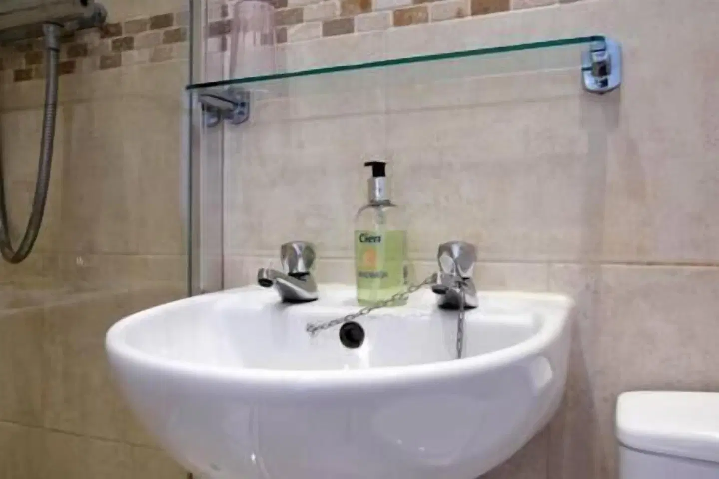 Number 34 Bed and Breakfast York Badezimmer