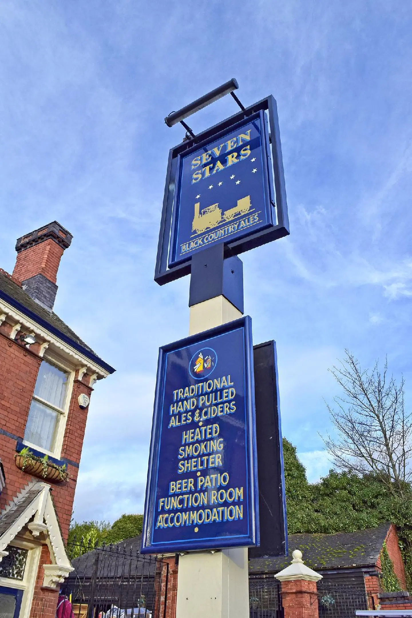 The Seven Stars EXTERIOR