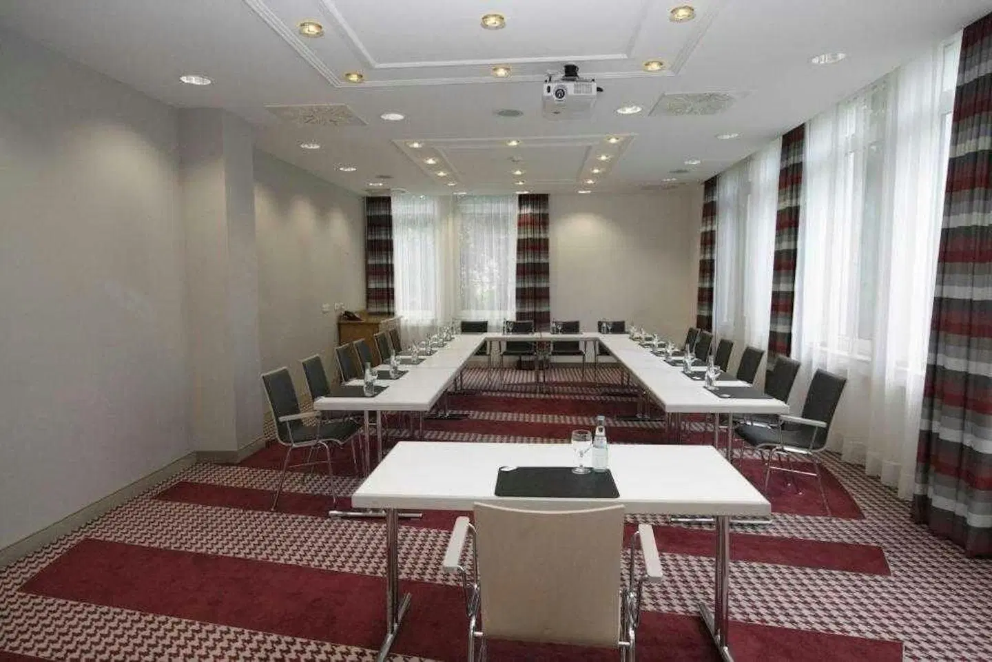 Holiday Inn Frankfurt Neu-Isenburg Konferenz