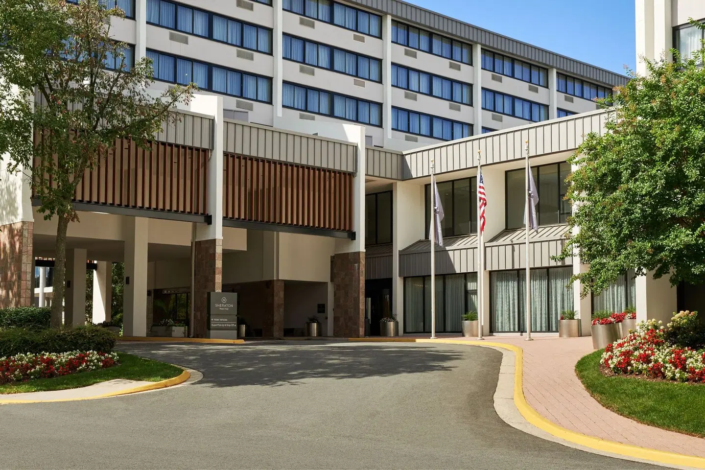 Sheraton Reston Hotel EXTERIOR