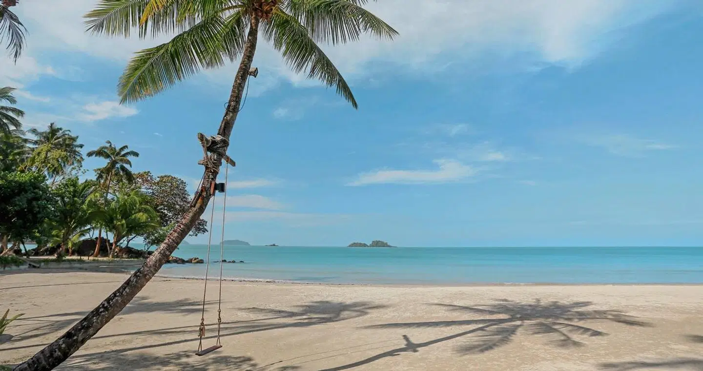 The Dewa Koh Chang Strand