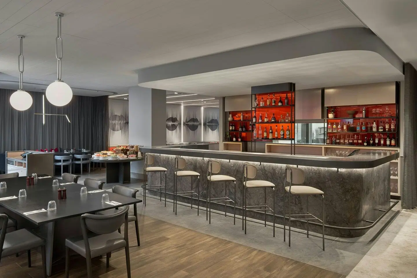 Courtyard By Marriott Melbourne Flagstaff Gardens Bar