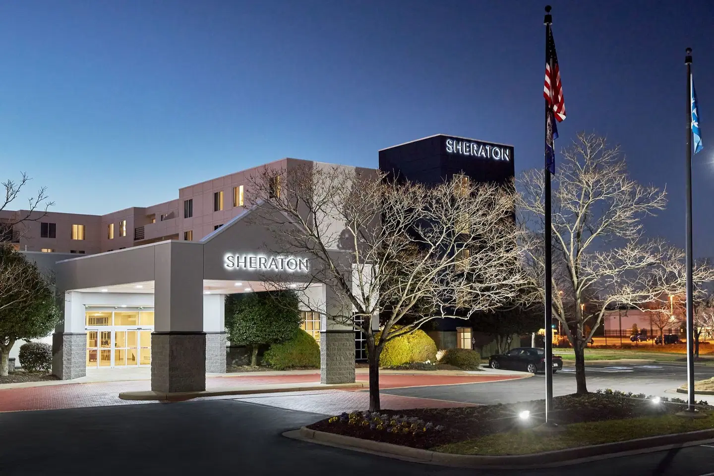 Sheraton Richmond Airport Hotel EXTERIOR