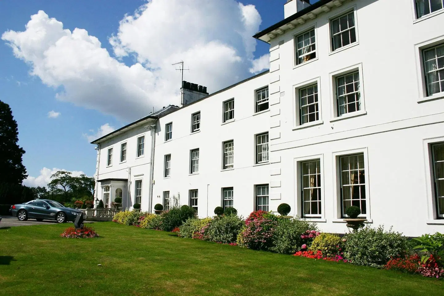 West Lodge Park EXTERIOR