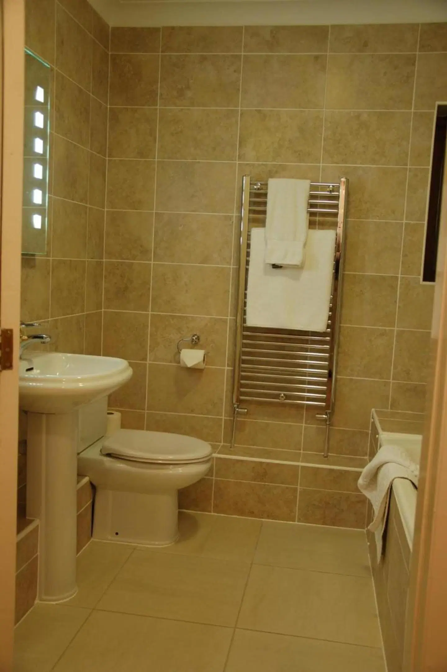 Albright Hussey Manor Badezimmer