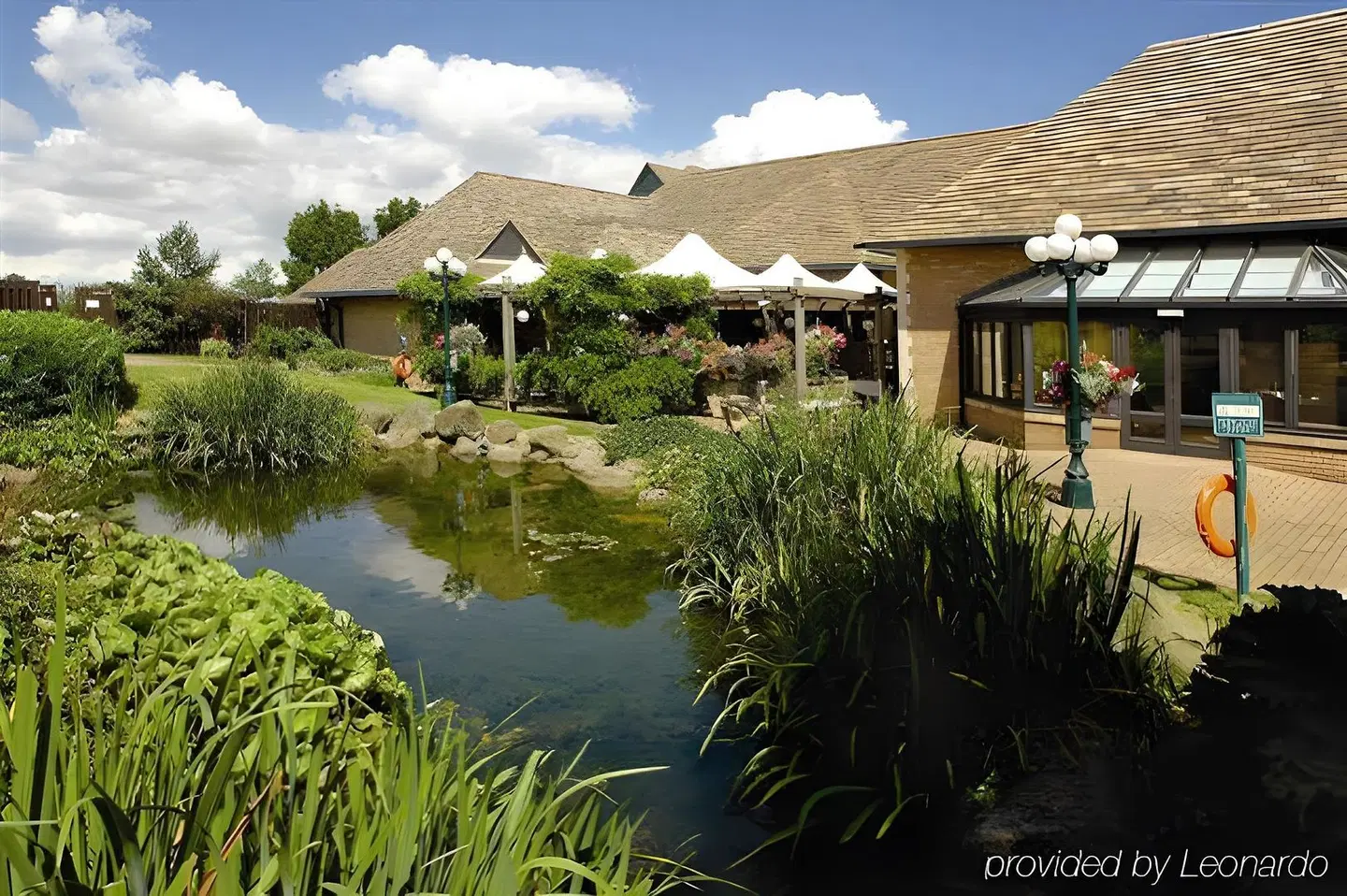 Kettering Park & Spa EXTERIOR
