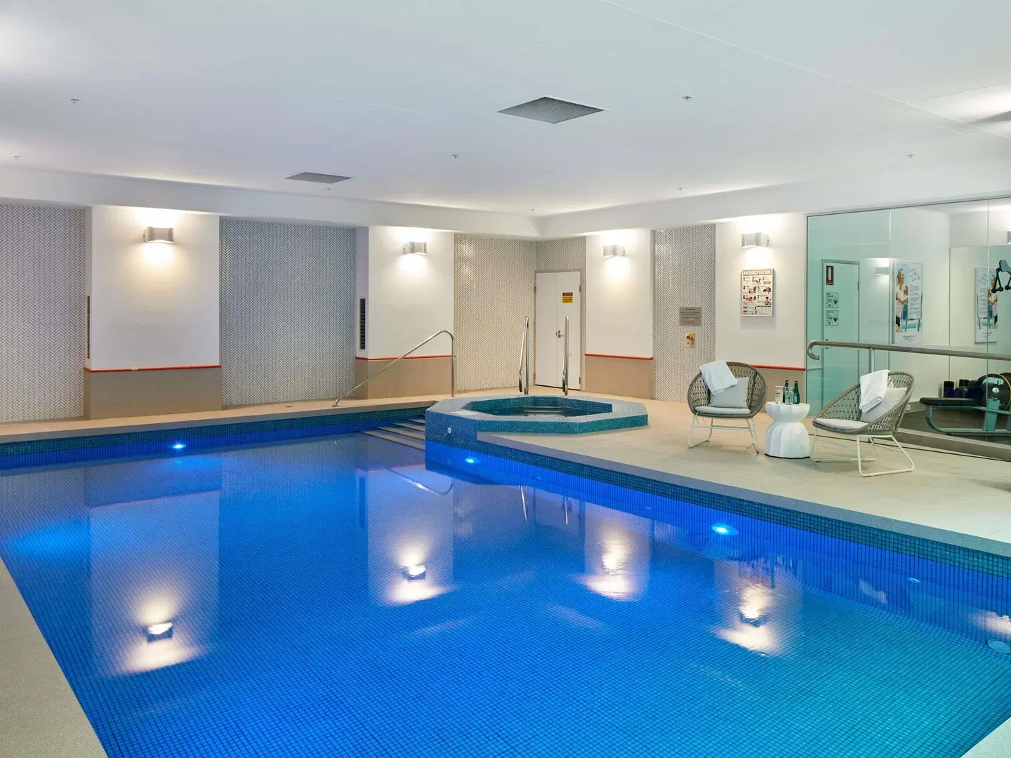 Novotel Melbourne on Collins Hotel Hallenbad