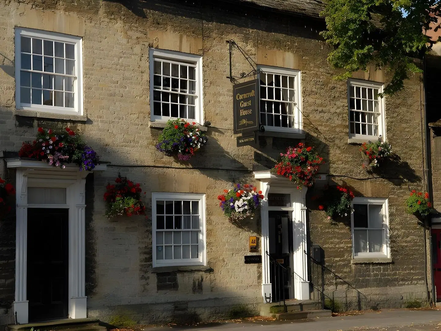 Corncroft Guest House EXTERIOR