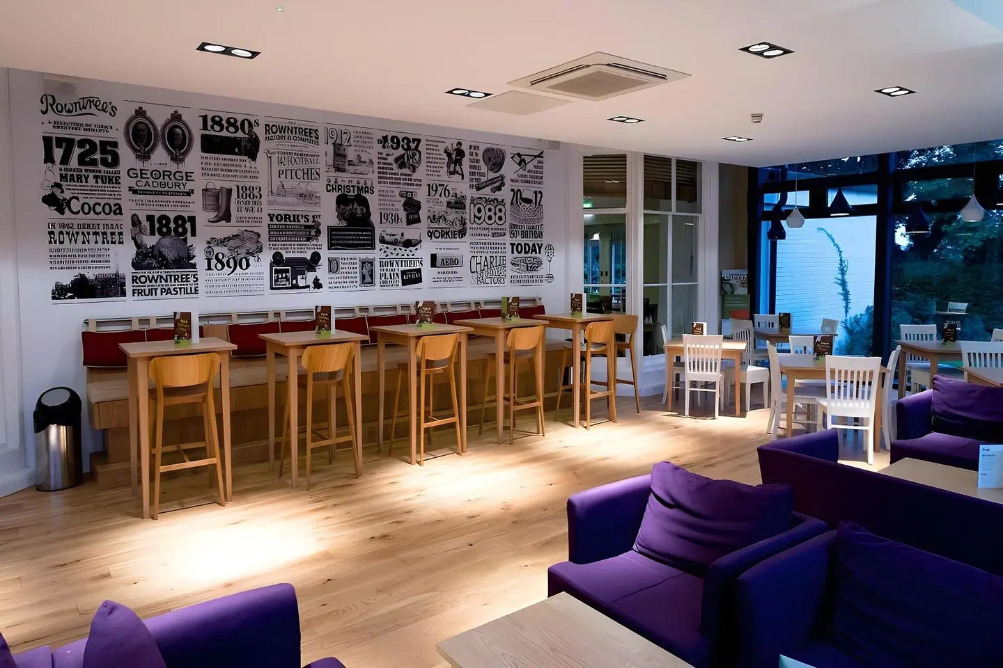 YHA York Bar