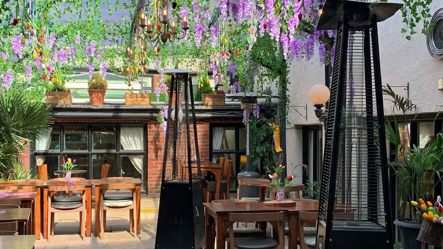 Maids Head Terrasse