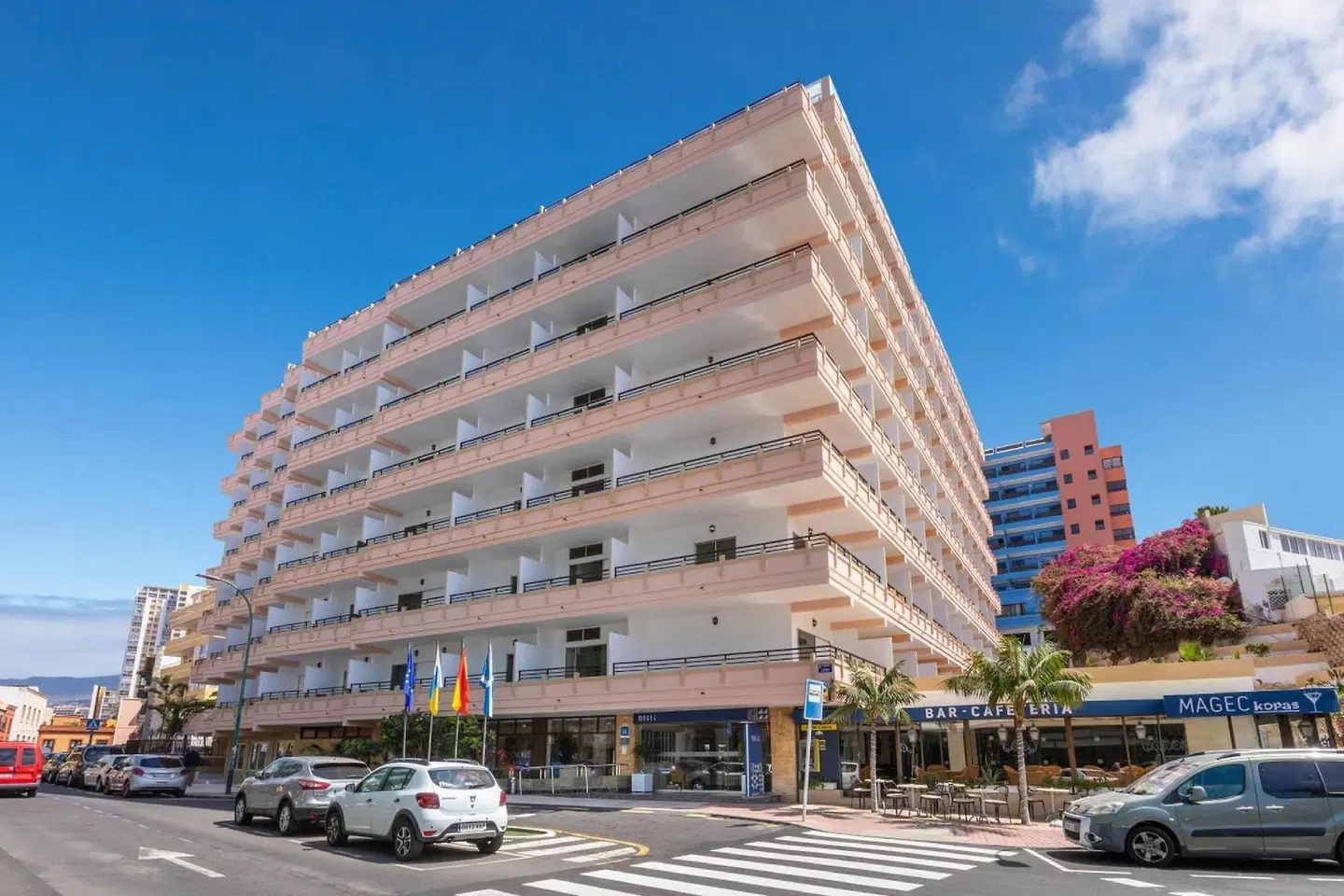 HC Hotel Magec EXTERIOR