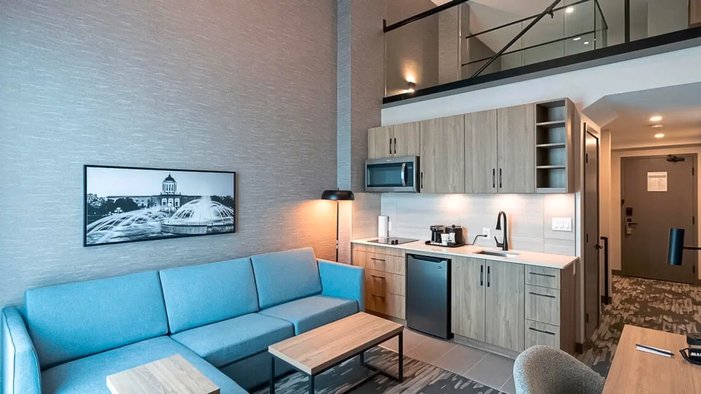 Sandman Signature Winnipeg Airport Hotel & Suites ROOM_EXAMPLE