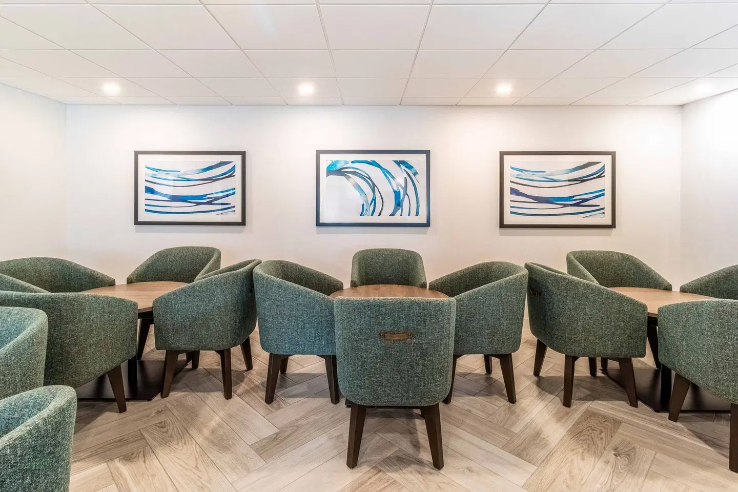 Holiday Inn Express & Suites Halifax - Dartmouth by IHG LOUNGE_LOBBY