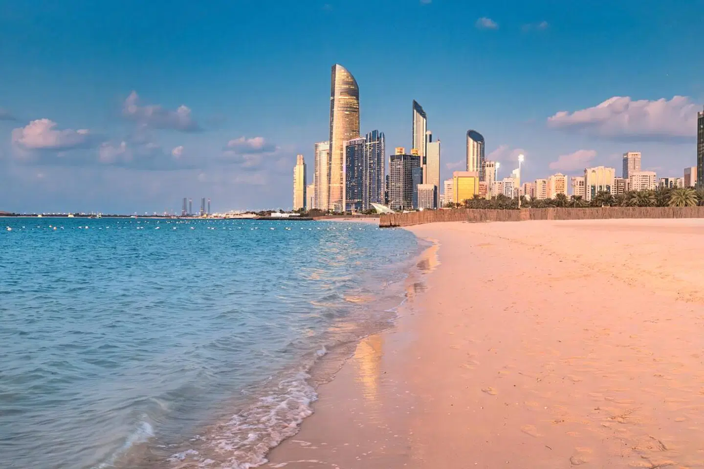 Go with the Flow in den Vereinigten Arabischen Emiraten Strand