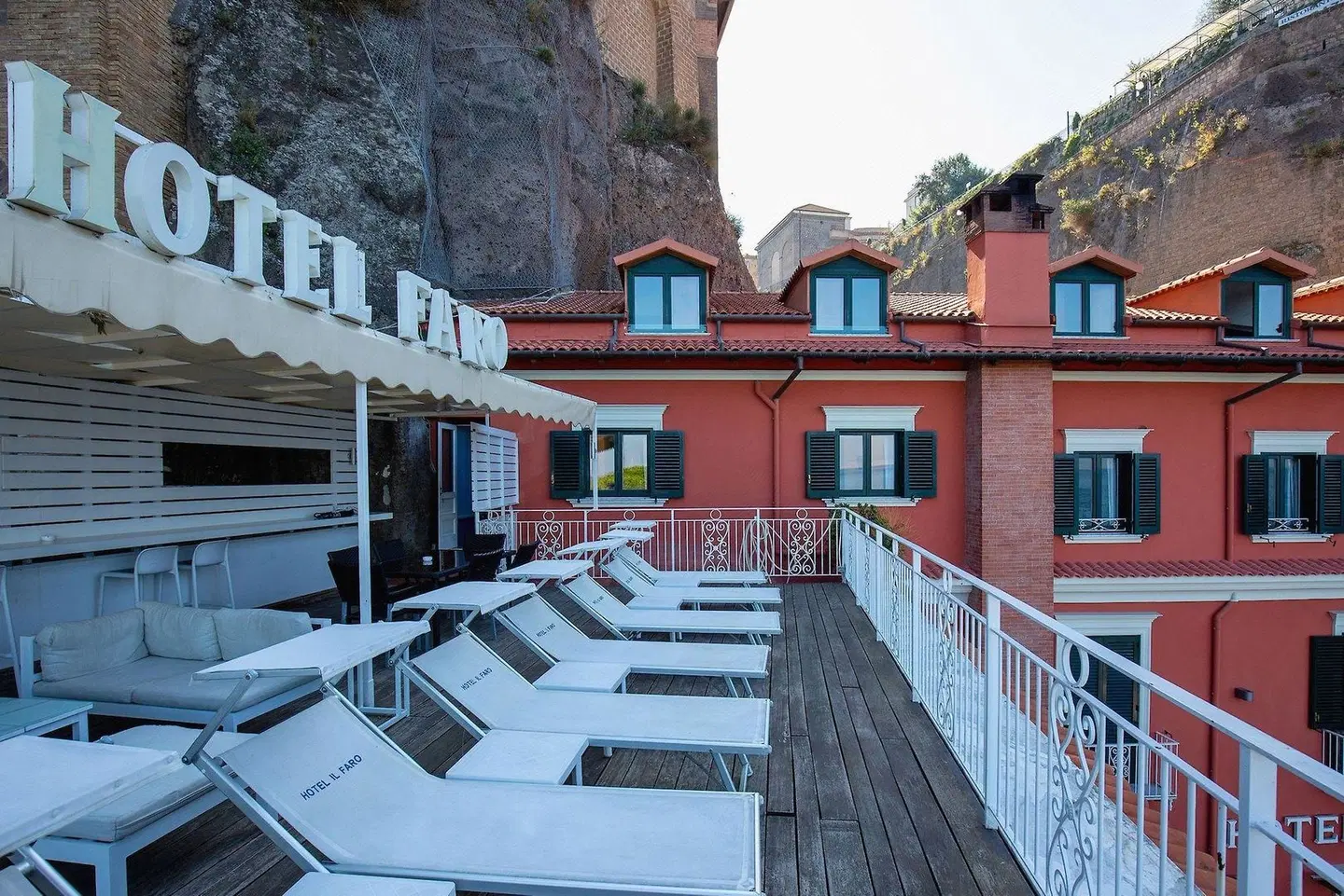 Il Faro Terrasse