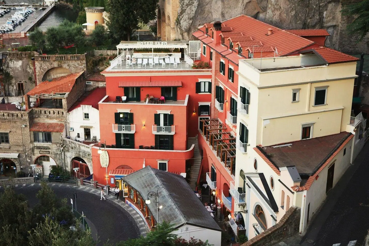 Il Faro EXTERIOR
