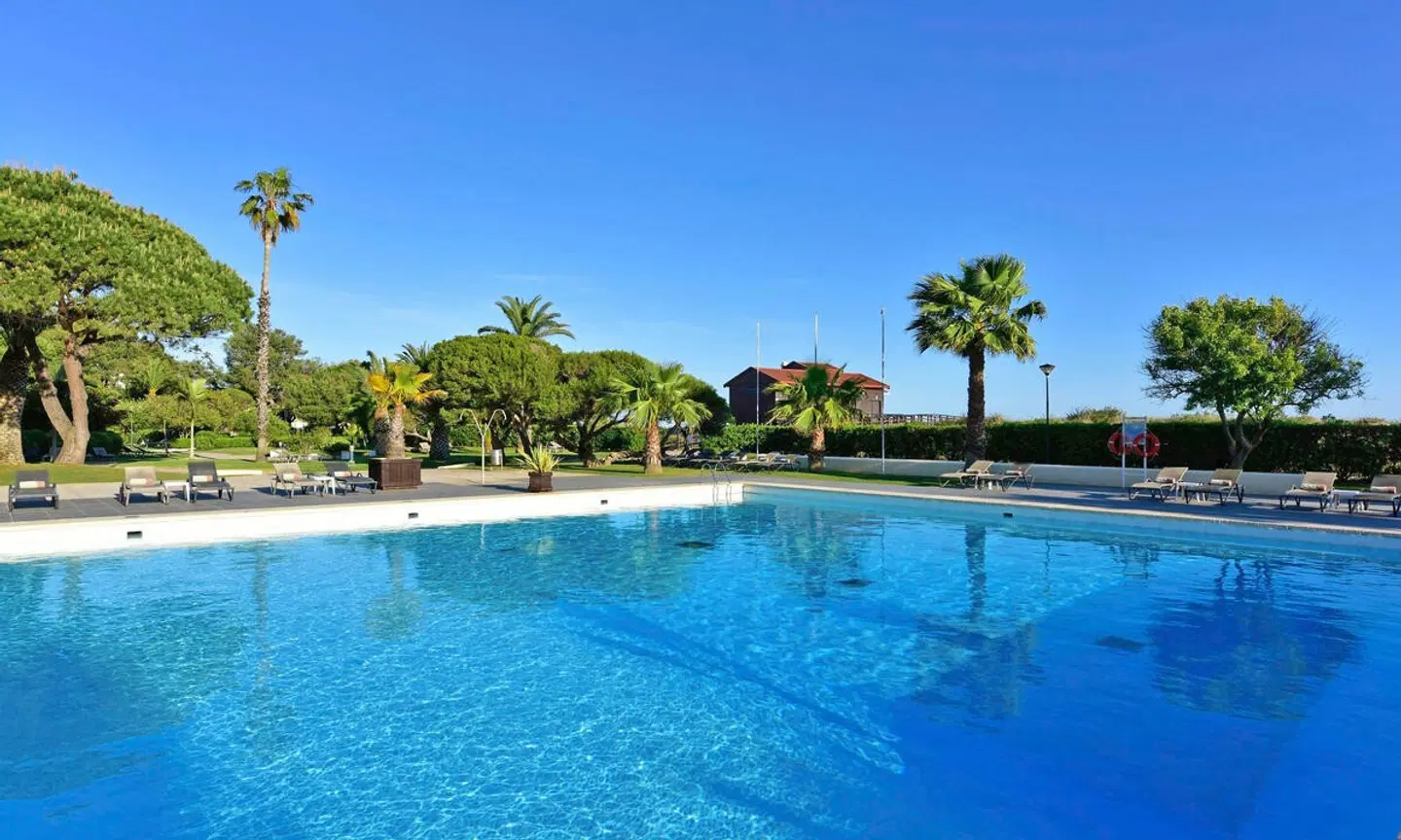 Pestana Dom João II Beach & Golf Resort OUTDOOR_POOL