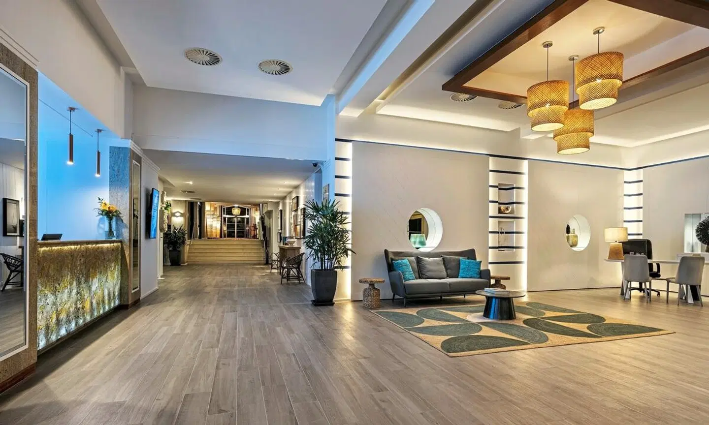 Pestana Dom João II Beach & Golf Resort LOUNGE_LOBBY