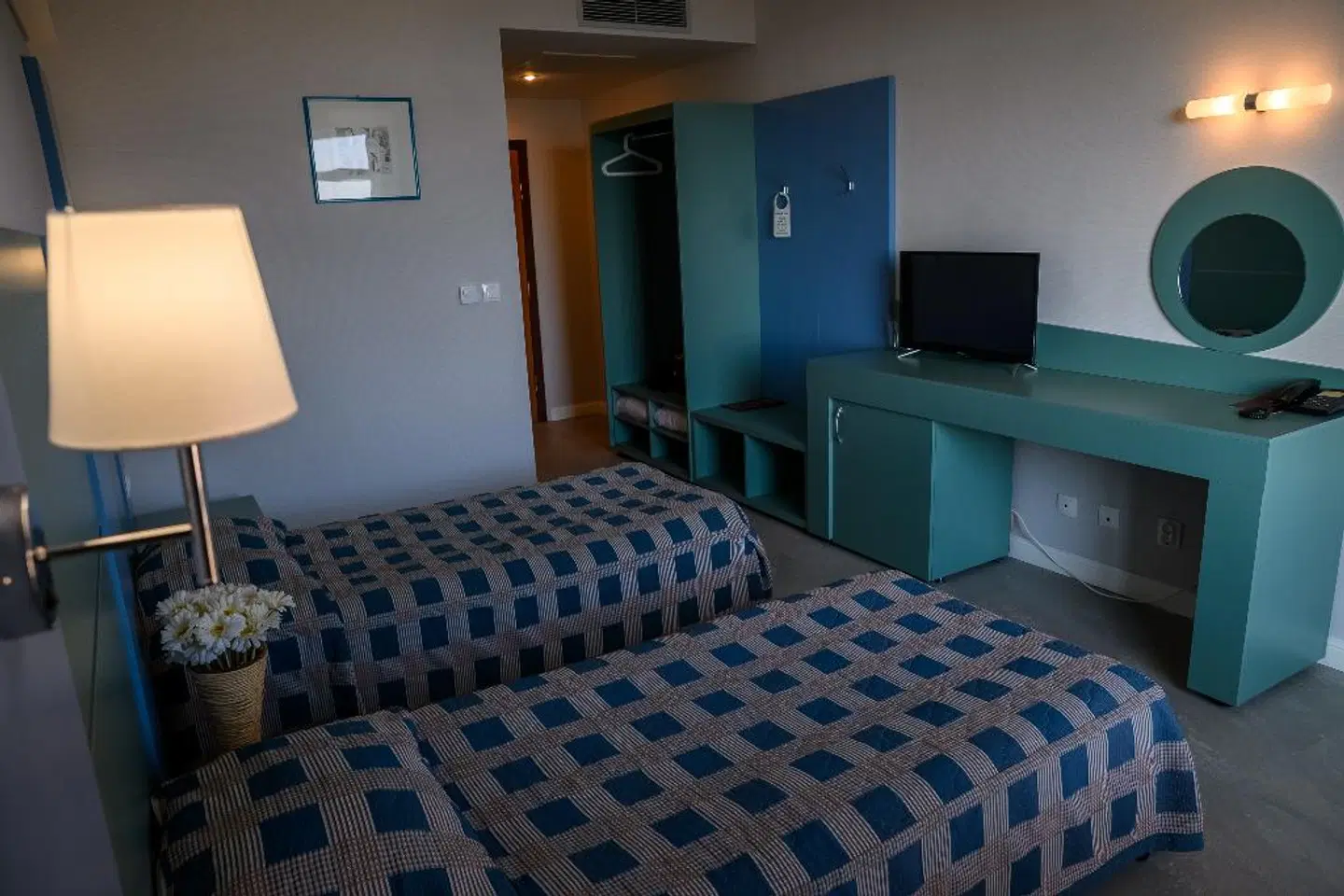 Lilia ROOM_EXAMPLE