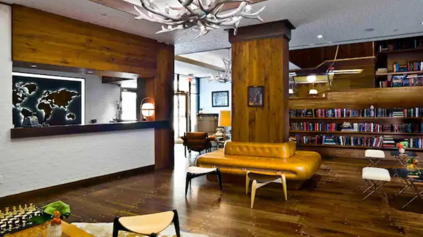 Gild Hall - A Thompson Hotel LOUNGE_LOBBY