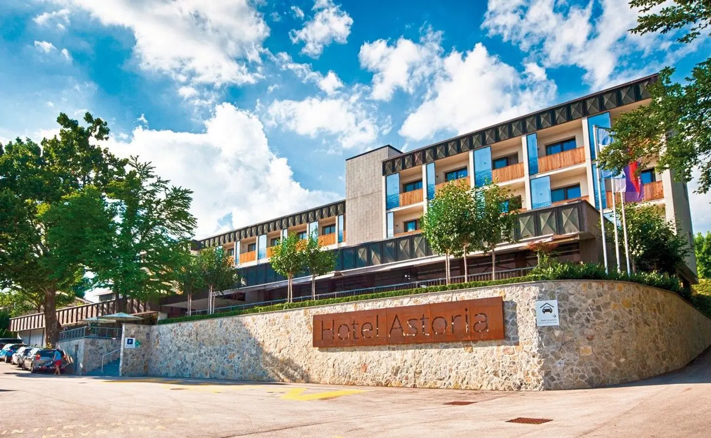 Astoria EXTERIOR