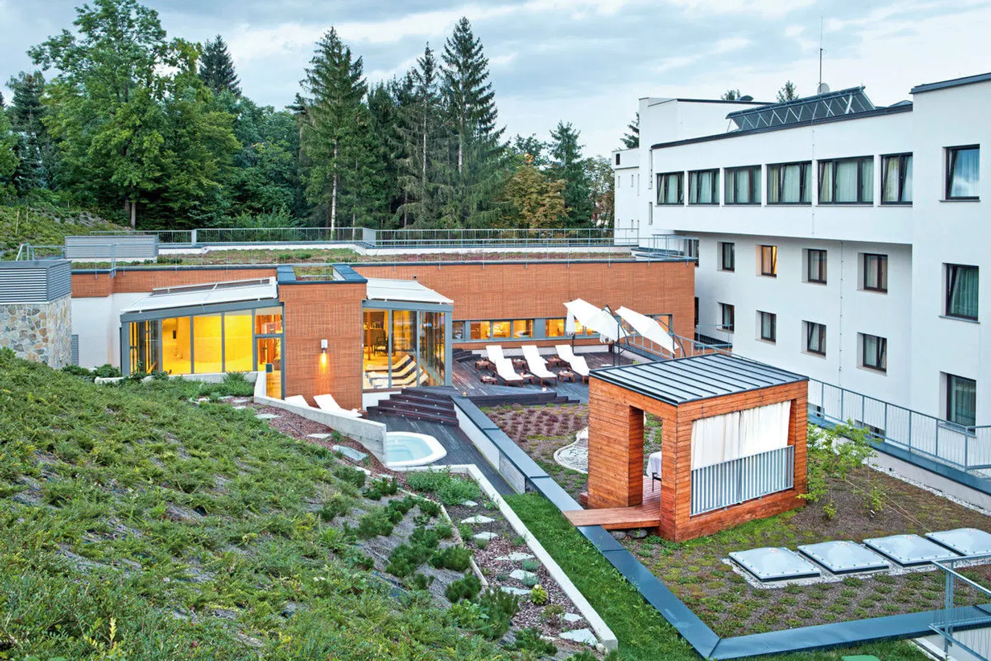 Astoria EXTERIOR