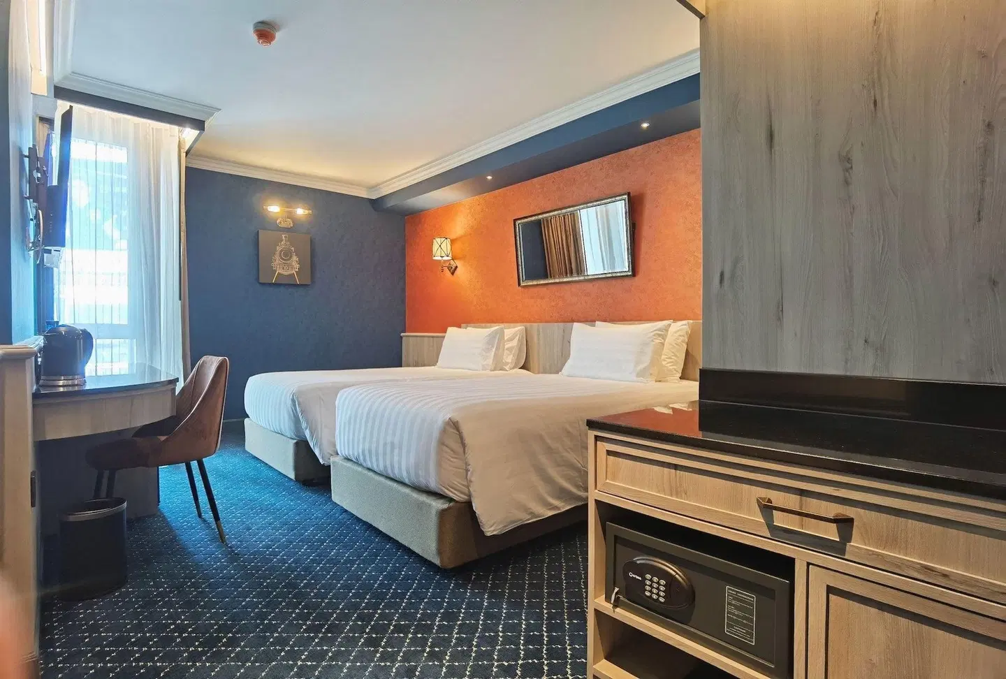 The Coach Boutique Hotel Sukhumvit 14 Bangkok by Compass Hospitality ROOM_EXAMPLE