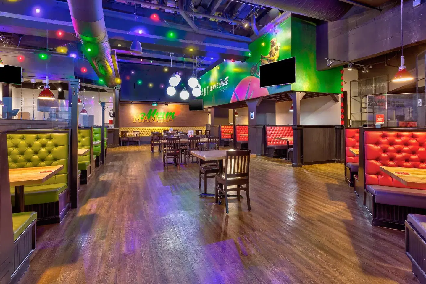 Holiday Inn St. John's Conference Centre by IHG Bar