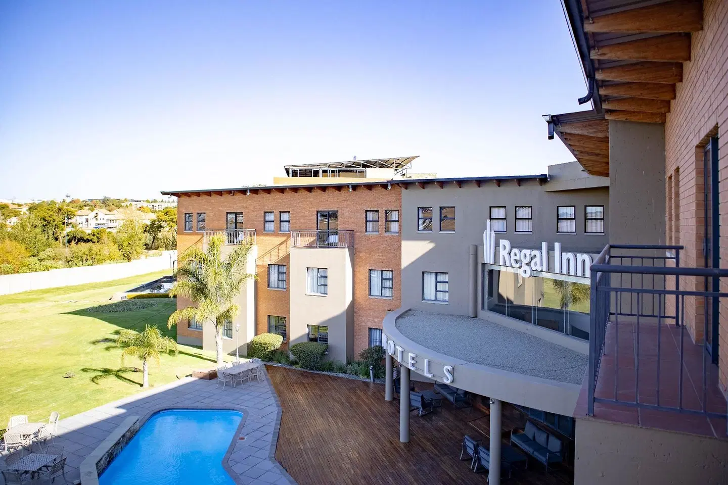 Regal Inn Midrand EXTERIOR