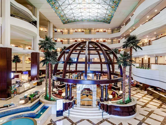 Mövenpick Grand Al Bustan Dubai LOUNGE_LOBBY