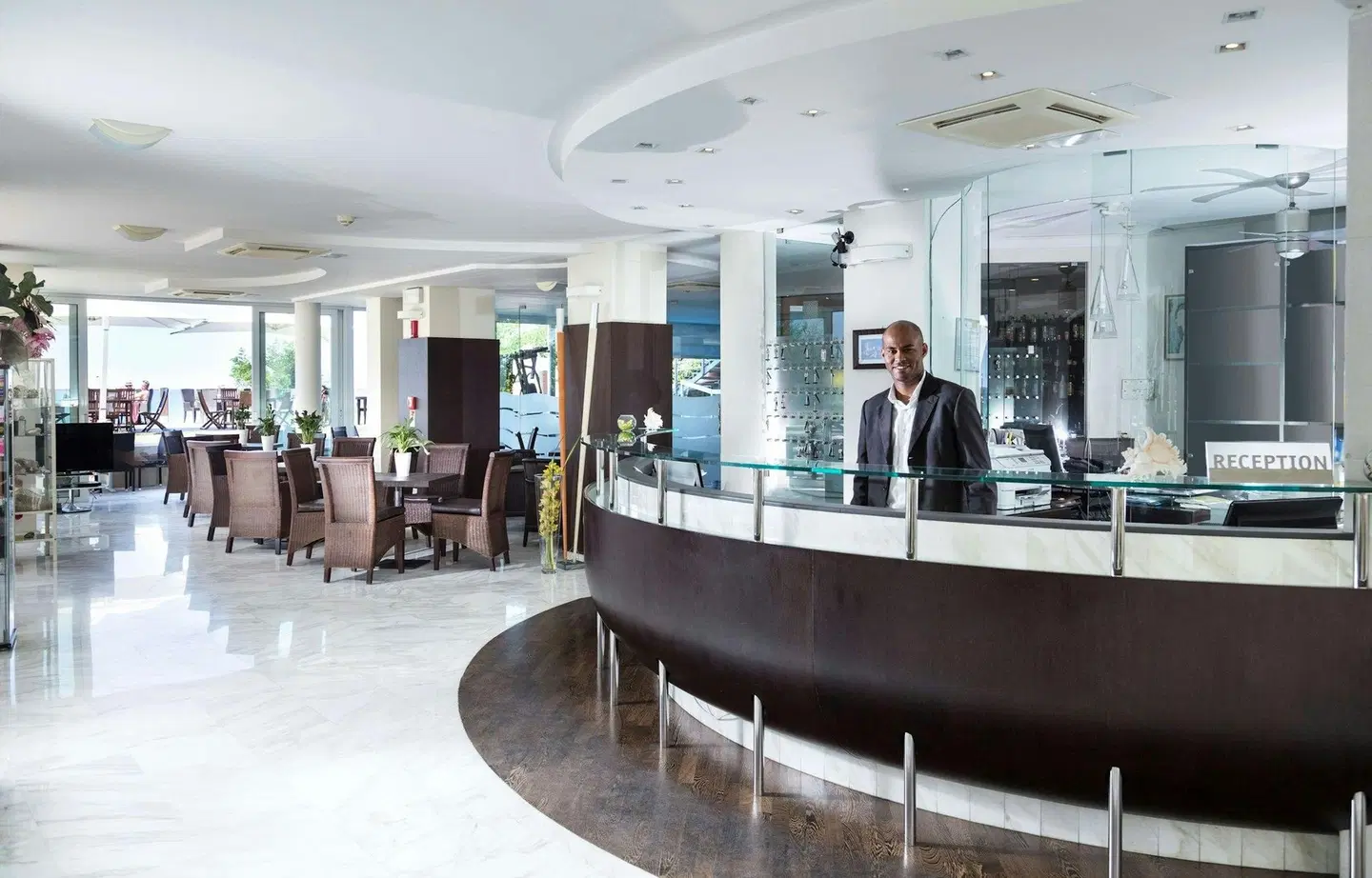 Sans Souci Bar