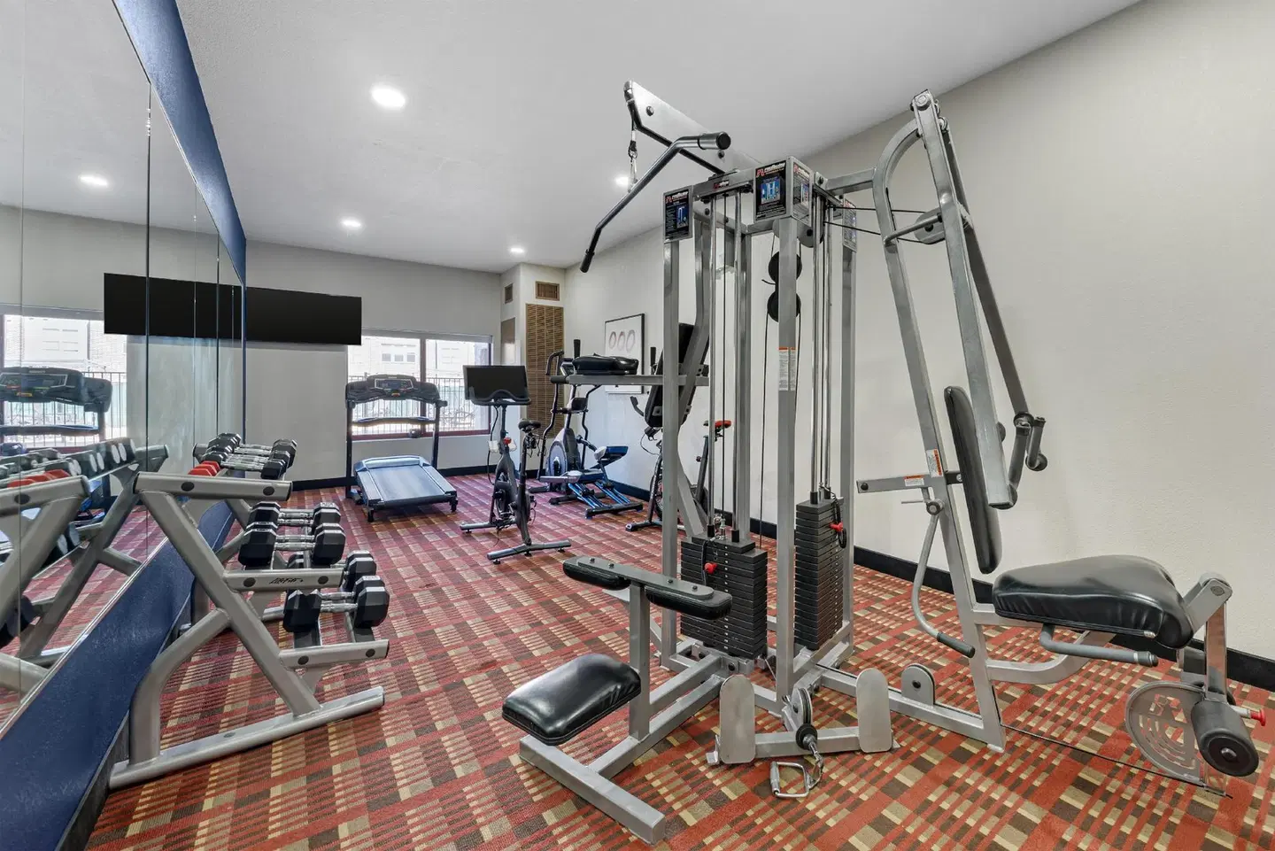 Best Western Plus Austin Airport Inn & Suites SPORTS_AND_LEISURE