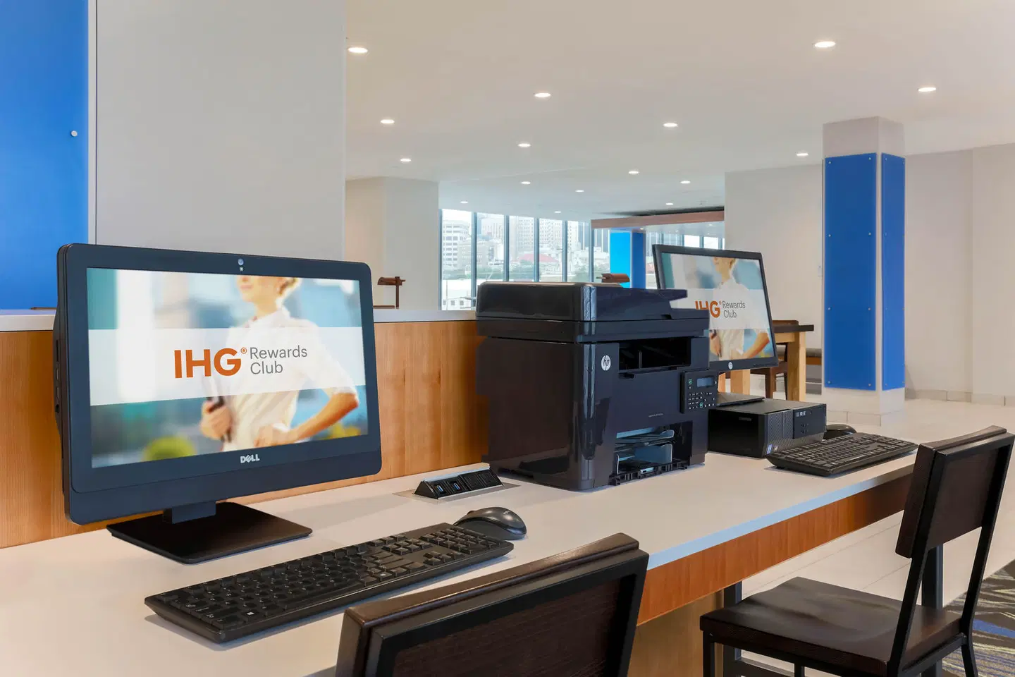 Holiday Inn Express Hotel & Suites Fort Worth Downtown by IHG SPORTS_AND_LEISURE