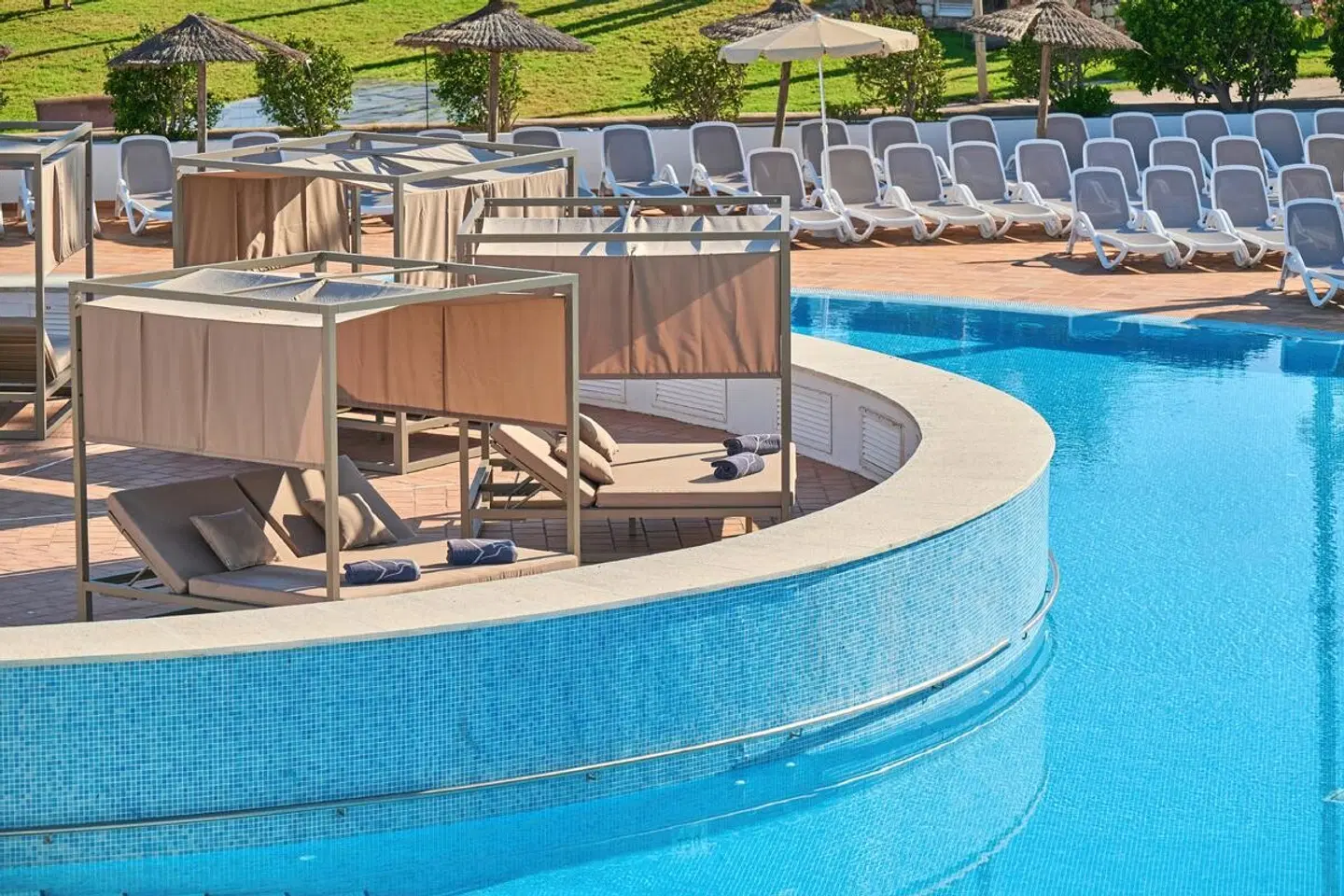 Grupotel Mar de Menorca OUTDOOR_POOL