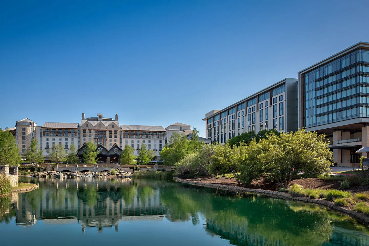 Gaylord Texan Resort & Convention Center EXTERIOR