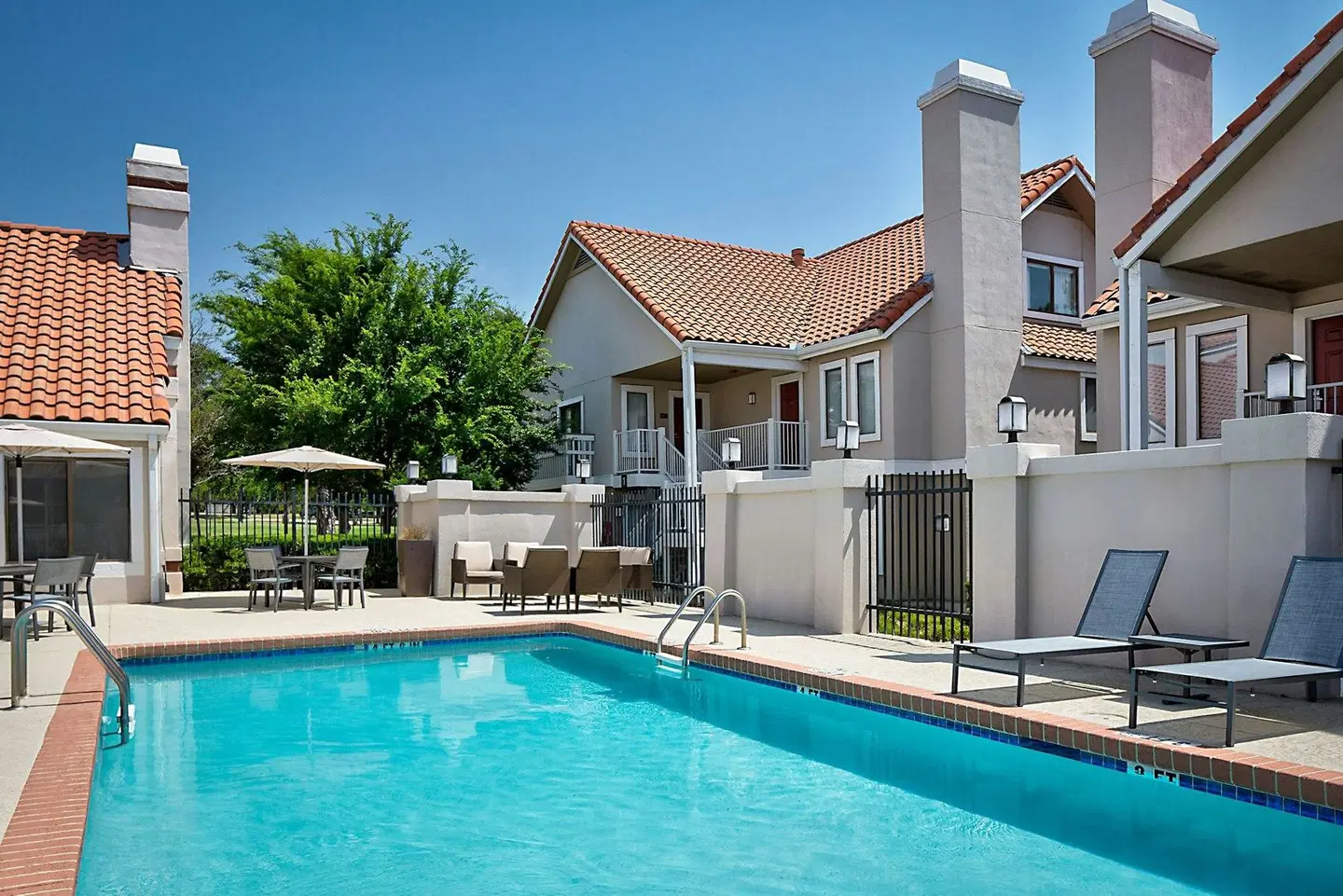 Residence Inn by Marriott Dallas Las Colinas OUTDOOR_POOL