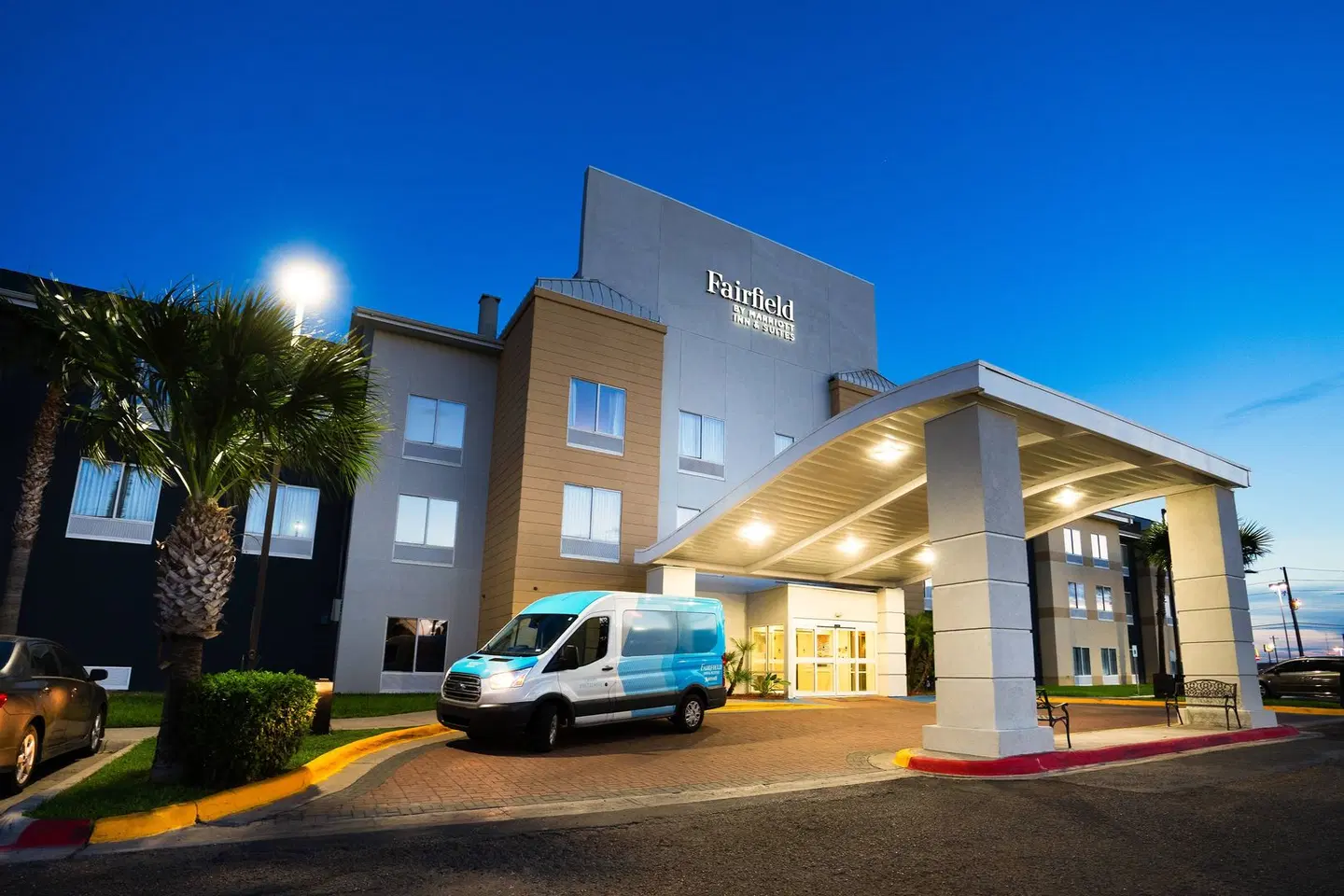 Fairfield Inn & Suites by Marriott Laredo EXTERIOR