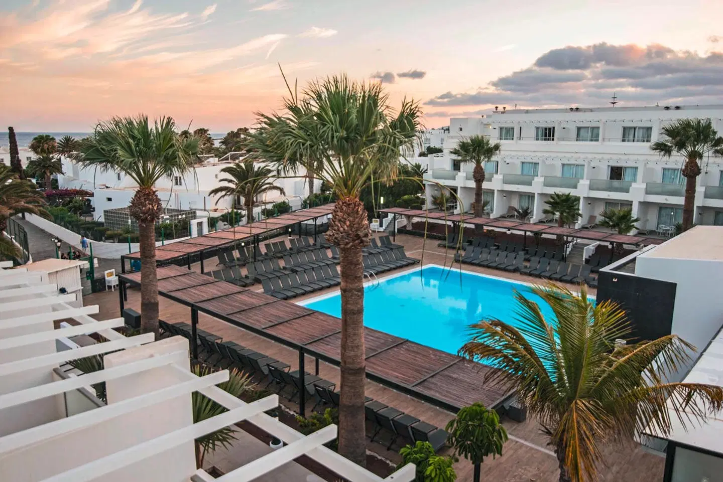 Sentido Aequora Lanzarote Suites OUTDOOR_POOL