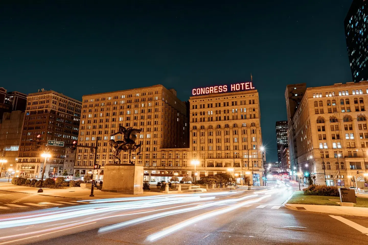 Congress Plaza Hotel EXTERIOR