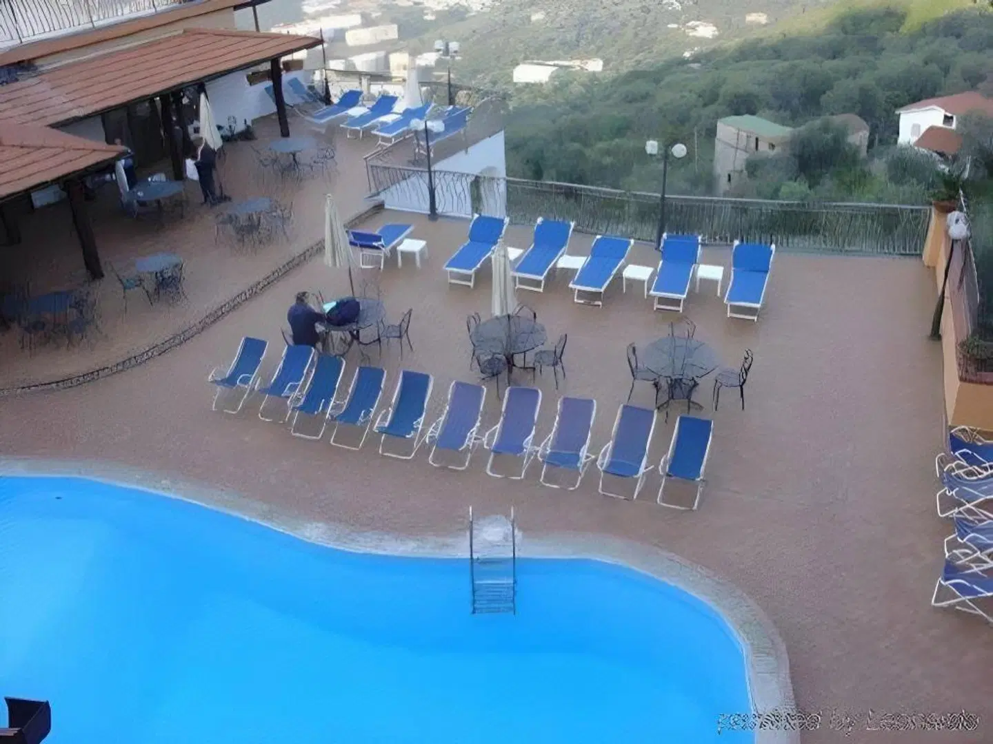 La Vue d'Or OUTDOOR_POOL