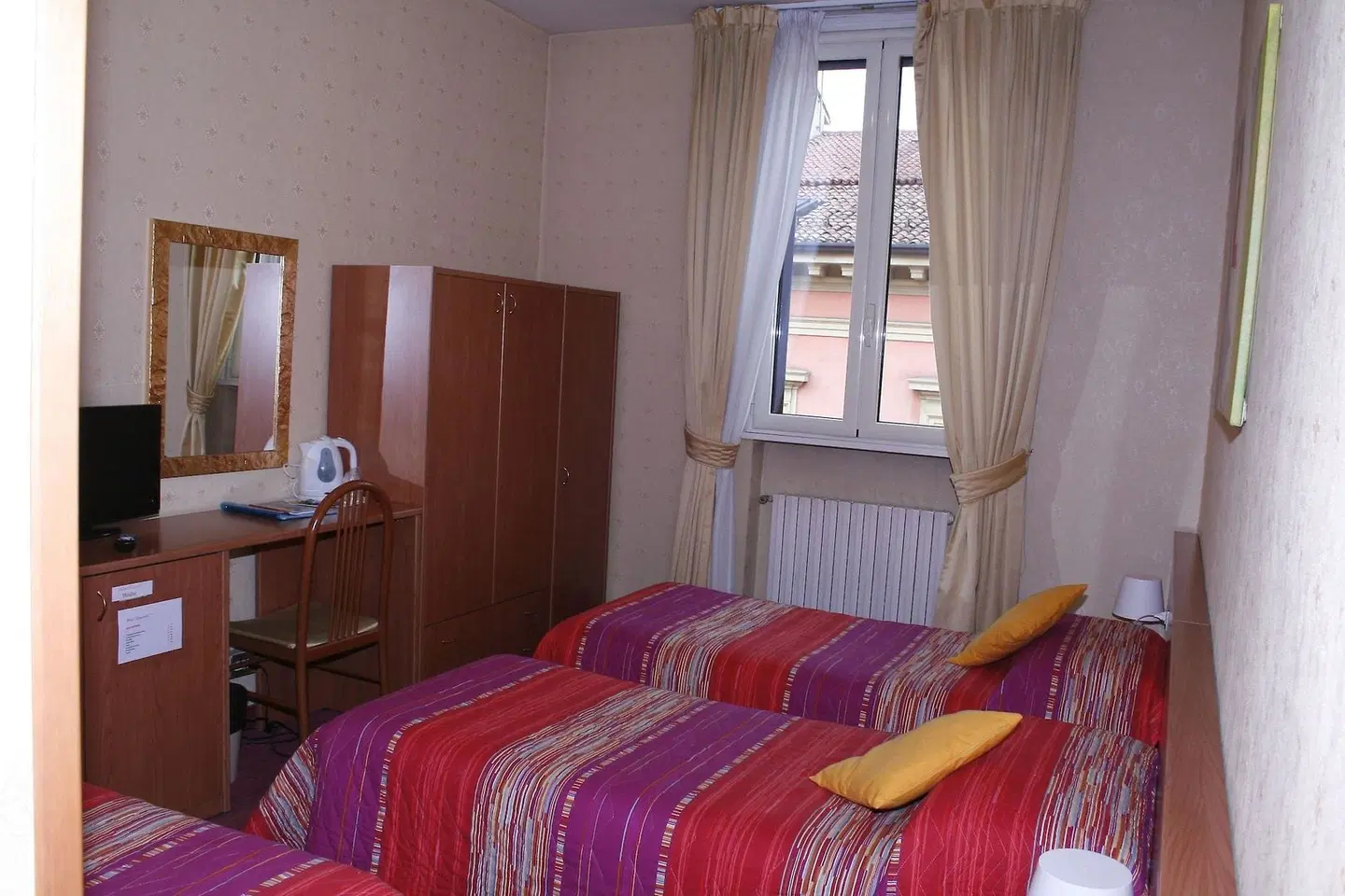 Donatello ROOM_EXAMPLE