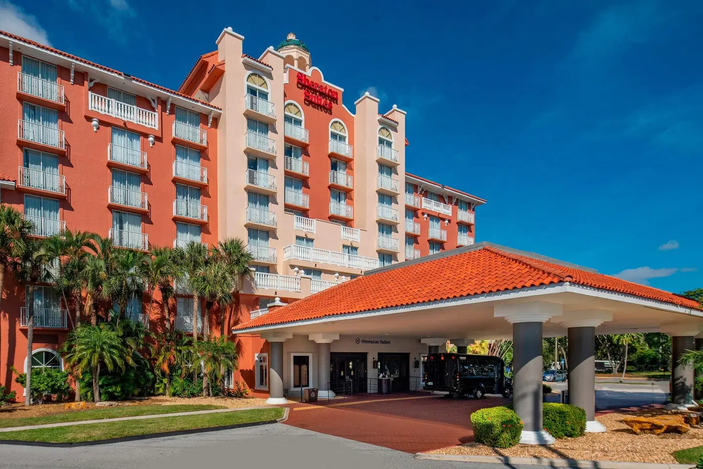 Sheraton Suites Fort Lauderdale at Cypress Creek EXTERIOR