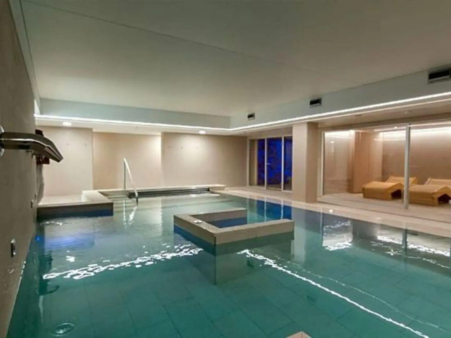 Hotel Sorli Emocions Hallenbad